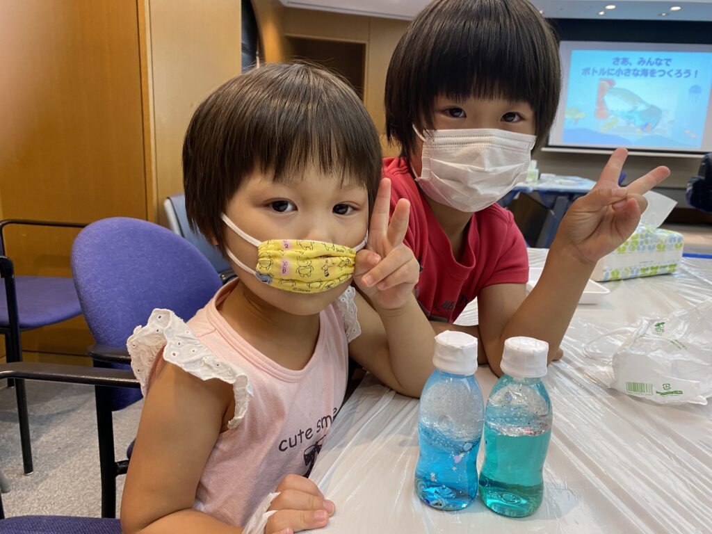 家族でピース。