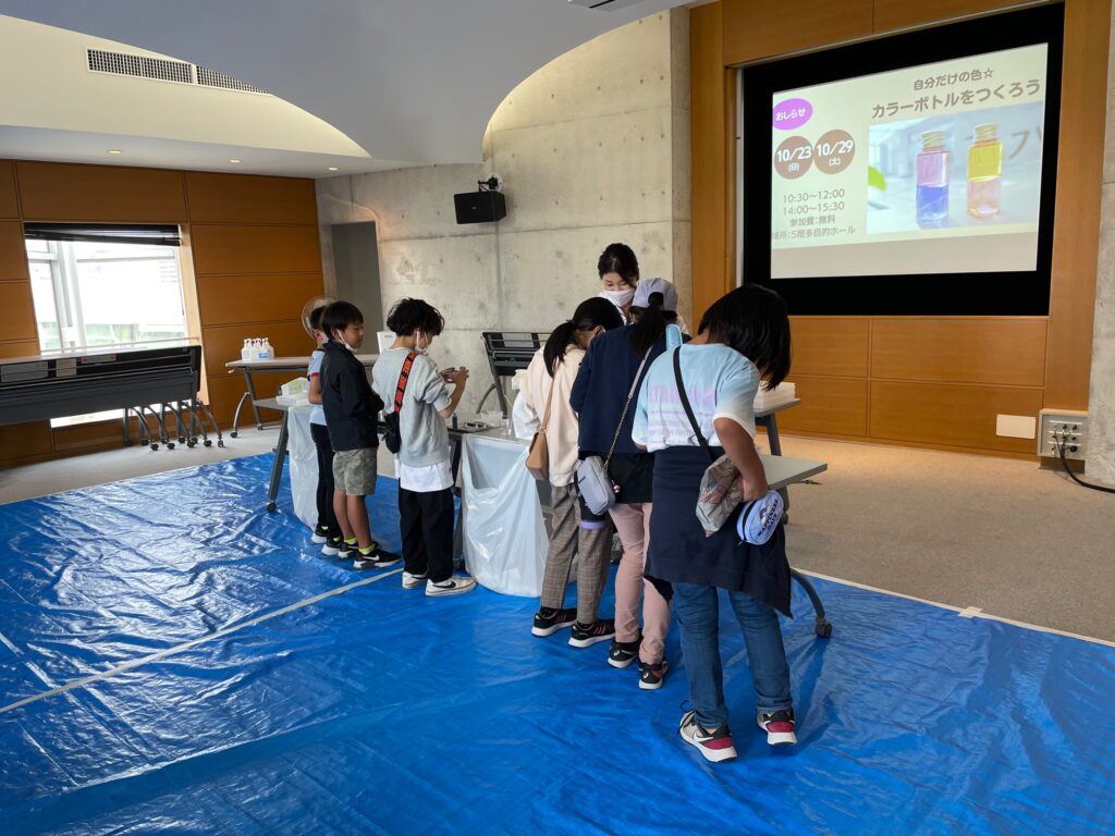 スライムづくりの様子