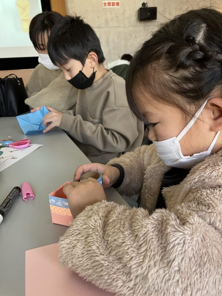箱作りの様子