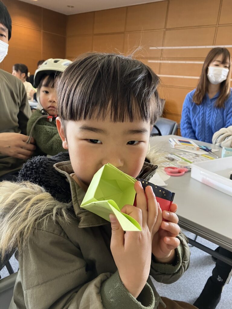 箱作りの様子