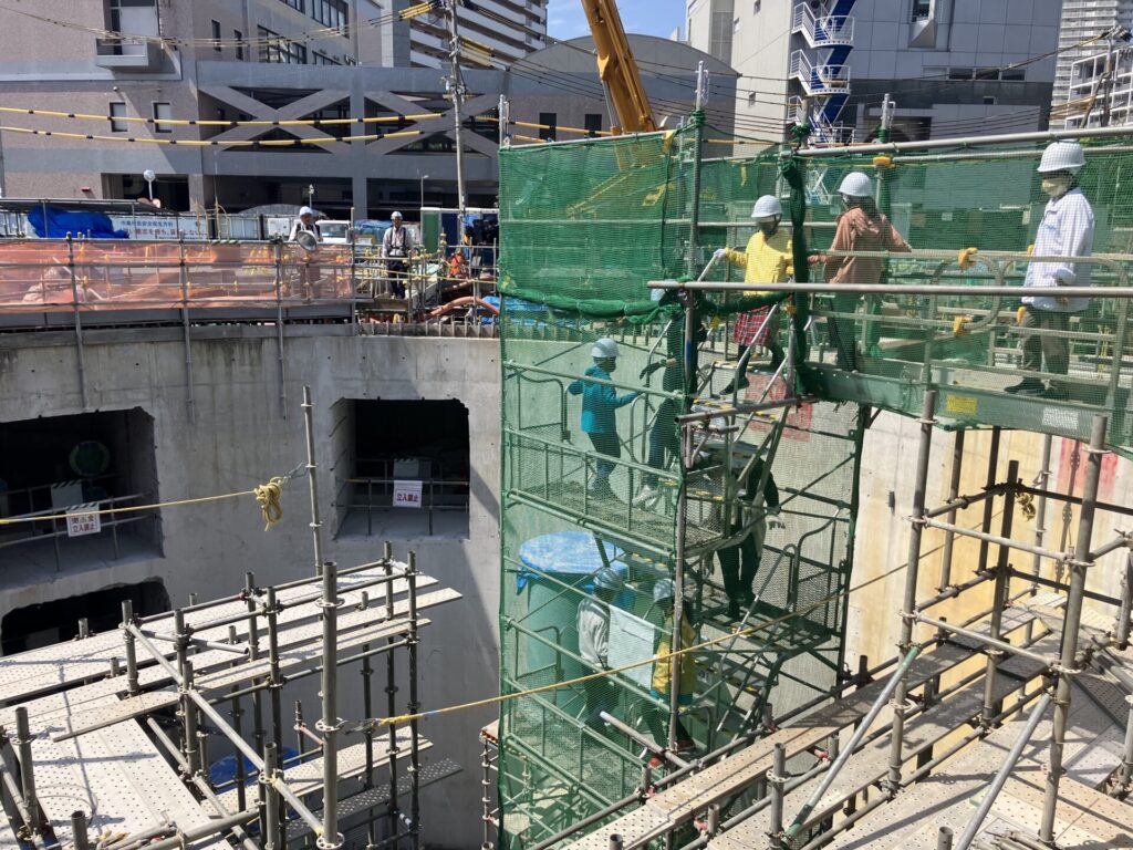 立坑